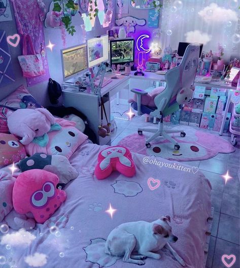 Bedroom With Gaming Setup, Room Decor For Girls, Kawaii Room Ideas, Kawaii Bedroom, Cool Dorm Rooms, Gamer Room Decor, Otaku Room, Dorm Room Ideas, Cute Bedroom Ideas