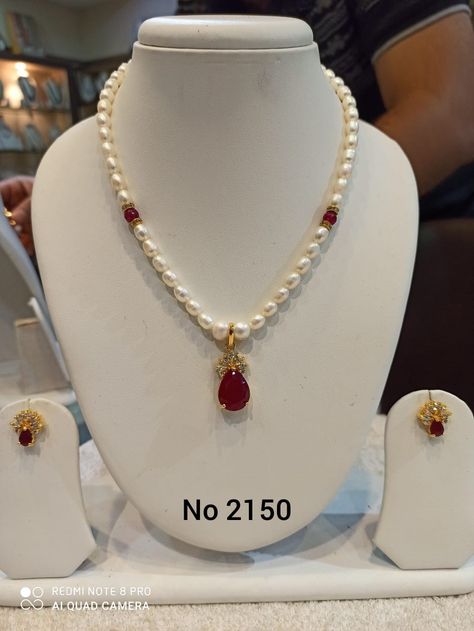 Pearl And Ruby Necklace, Muthina Hara, Ruby Jewelry Necklaces, Bridal Jewellery Inspiration, Bride Jewelry Set, Gold Bangles For Women, Choker Necklace Designs, Black Beads Mangalsutra Design, Gold Earrings Models