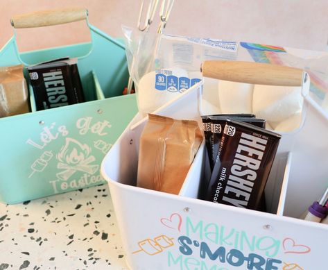 Free SVG: S'mores Caddy Smores Caddy, Caddy Diy, Silhouette Cameo Free, Marshmallow Roasting Sticks, Cracker Toppings, Success Message, Hershey Chocolate Bar, Hershey Chocolate, Ritz Crackers