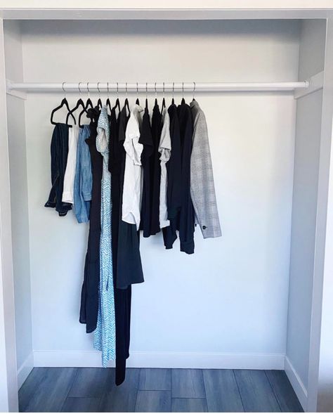 The Project 333 Challenge (+ my summer capsule wardrobe) - Be More with Less Capsule Wardrobe Challenge, 333 Clothes Challenge, Project 333 Summer, 333 Challenge Wardrobe, 333 Project Capsule Wardrobe, 333 Challenge, 333 Capsule Wardrobe, 333 Wardrobe, 333 Project