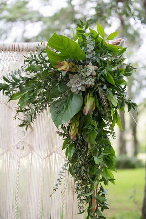 Wedding Arch Succulents, Succulent Boho Wedding, Wedding Arbour Greenery, Succulent Wedding Arch, Ceremony Arch Flowers Succulent, Fern Wedding Arch, Green And White Arbor Flowers, Eucalyptus Arbor Ceremony Arch, Beach Floral Arch