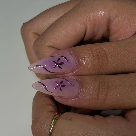 Purple Stars Nails, Star Nails Purple, Purple Fairy Nails, Dark Purple French Tip Nails, Simple Purple Nails, Olivia Rodrigo Nails, Purple Almond Nails, Laufey Concert, Purple Hoco