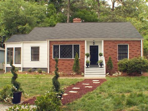 Before And After Curb Appeal, Front Yard Makeover, Yard Makeover, Transformation Pictures, Cedar Shake, Exterior House Paint Color Combinations, Home Exterior Makeover, Hgtv Dream Home, Exterior Makeover