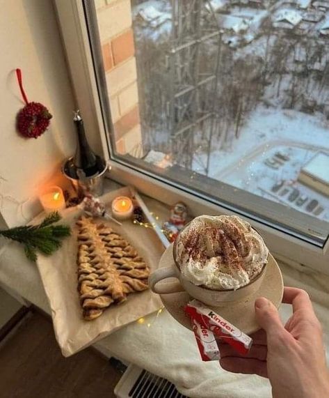 Winter Aesthetic Pictures, Christmas Dreaming, Christmas Collage, Cosy Christmas, Christmas Lovers, Christmas Time Is Here, Christmas Feeling, Christmas Inspo, Winter Vibes