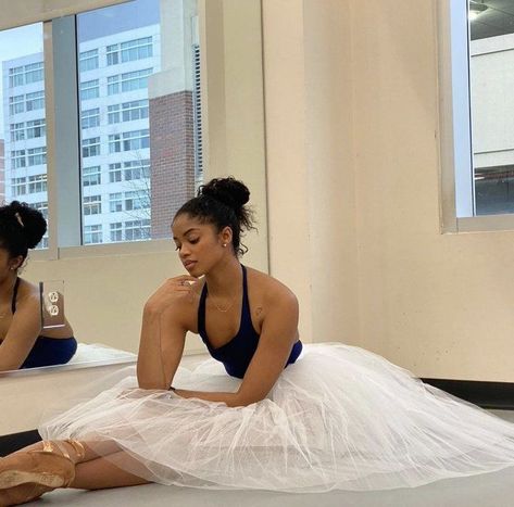 Black Dancers, Angelina Ballerina, Ballet Beauty, Dance Dreams, Ballet Poses, Ballet Inspiration, Black Ballerina, Dancing Aesthetic, Black Femininity