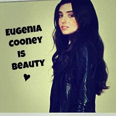 Euginia Cooney, Eugina Cooney, Eugenia Conney, Eugenia Volodina Face, Dark Eye Makeup, Dark Eyes, Emo Scene, Instagram Ideas, Ed Sheeran