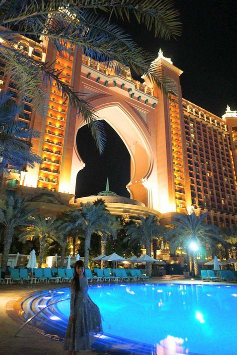 Atlantis Dubai Aesthetic, Dubai Luxury Lifestyle, Dubai Aesthetic Night, Palm Island Dubai, Dubai Vibes, Dubai The Palm, Atlantis The Palm Dubai, Atlantis Dubai, Yacht Aesthetic