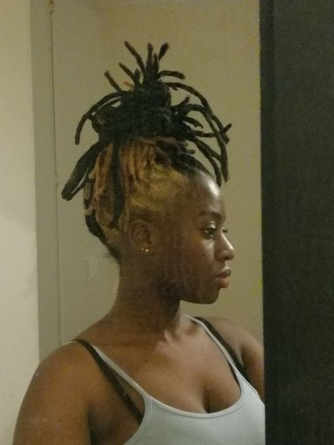 skunk stripe/hair/locs/black girl /double piercings Skunk Stripe With Locs, Skunk Stripe Dread Locs, Skunk Stripe Hair Locs, Loc Skunk Stripe, Skunk Stripe Locs Black Women, Locs With Skunk Stripe, Skunk Stripe Dreads, Locs Skunk Stripe, Skunk Stripe On Locs