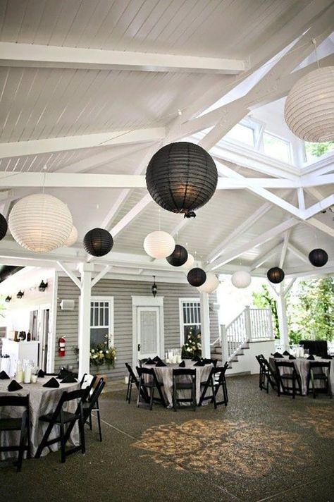 Wedding Reception On A Budget, White Party Theme, White Party Decorations, Paper Lanterns Wedding, Lantern Decor Wedding, Black And White Wedding Theme, Black White Parties, Lantern Ideas, White Wedding Theme