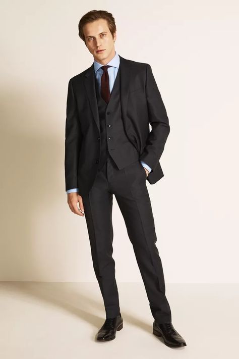 HUGO BOSS Suits | HUGO by HUGO BOSS at Moss Bros. Formal Suits For Men, Formal Suits Men, Hugo Boss Suit, Boss Suits, Charcoal Suit, Moss Bros, Wedding Suits Groom, Suits Men, Tom Ford Men