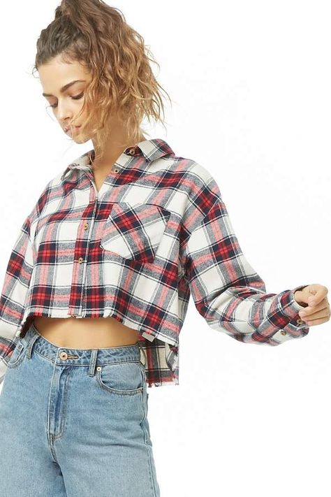 Cropped Shirt Outfit, Country Girl Dresses, Checked Shirt Women, Flannel Shirt Outfit, Cropped Flannel, Linen Style Fashion, Plaid Shirt Outfits, Flannel Outfits, Country Girls Outfits