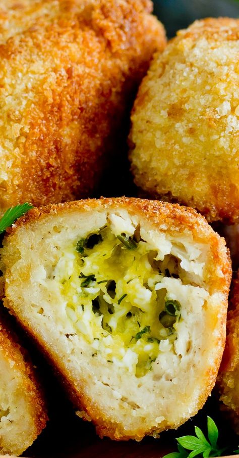 Air Fryer Chicken Kiev Recipe, Chicken Kiev Balls, Air Fryer Chicken Kiev, Chicken Kiev Recipe, Chicken Katsu Recipes, Airfryer Chicken, Katsu Recipes, Chicken Cordon Bleu Recipe, Slow Cooker Steak