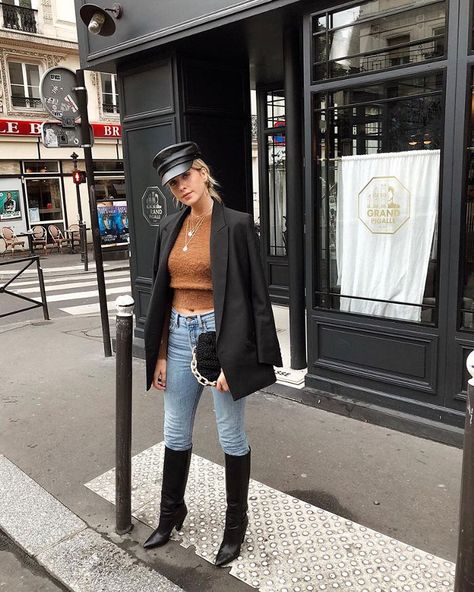 Knee-High Boots and Skinny Jeans: Blazer Long Boots With Jeans, Jean Knee High Boots, Outfits With Knee High Boots, Long Boots Outfit, Styling Pants, Knee Boots Outfit, Jeans Blazer, High Boots Outfit, Casual Skirt Outfits