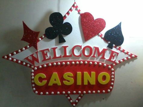 Casino Sign Diy, Playing Cards Art Projects, Mafia Theme Party, Casino Decor, Casino Birthday Party, Carnival Crafts, Casino Birthday, Magic Theme, Kitty Party Games