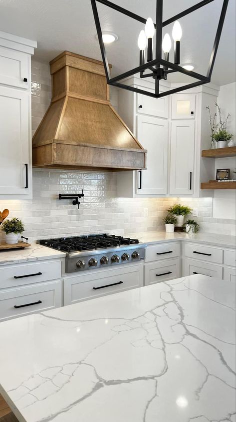 Farmhouse Kitchen Backsplash Tile, Rustic Farmhouse Kitchen Backsplash, White Herringbone Tile Backsplash, Black Hardware Kitchen, Backsplash Tile Ideas, White Herringbone Tile, Kitchen Hood Design, Marble Backsplash Kitchen, Farmhouse Kitchen Backsplash