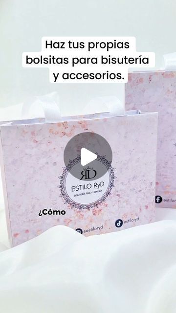 Bisutería en Acero y Packaging 🇨🇷 on Instagram: "Nueva Plantilla de Bolsitas para Bisutería y Accesorios.

Haz tus propios empaques con tu logo, colores de marca y redes sociales.

Puedes adquirir la plantilla en estiloryd.com

#bisuteriafina #bisuteriahechaamano #bisuteriaartesanal #bisuteriaonline #bisuteriacreativa #bisuteria #packaging #empaquejoyeria #empaquederegalos #estiloryd" Packaging, Instagram