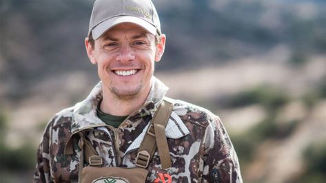 Fans wonder if MeatEater on Netflix is real or fake. Some seem to think MeatEater is scripted. So, what’s the truth? Let’s find out. Steven Rinella, Game Meat, Meat Eater, Famous Names, Reality Tv Stars, Reality Tv Shows, Shows On Netflix, Tv Stars, Sport Event