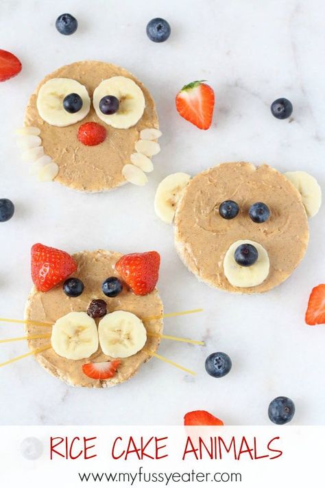 Rice Cake Animals! A fun and healthy snack for kids and toddlers made with rice cakes, peanut butter and fruit | My Fussy Eater blog Rice Cakes Peanut Butter, Peanut Butter And Fruit, Cake Animals, Rice Cake Snacks, Healthy Snack For Kids, Animal Snacks, Vegan Steak, Snack For Kids, Food Art For Kids