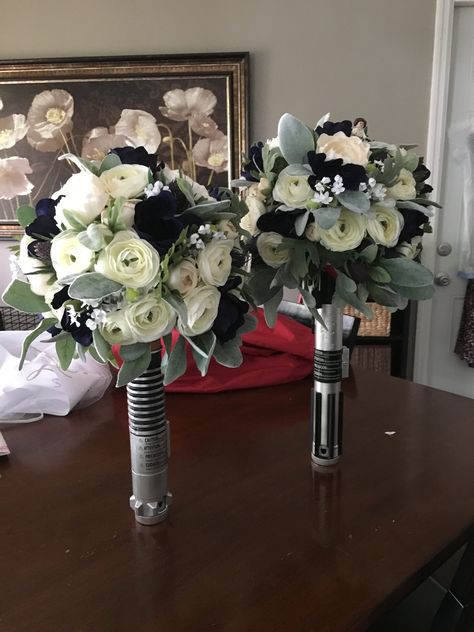 Lightsaber Wedding Bouquet, Starwars Bouquet, Star Wars Wedding Flowers, Star Wars Wedding Bouquet, Star Wars Bouquet, Lightsaber Bouquet, Sith Wedding, Star Wars Wedding Theme, Enchanted Party