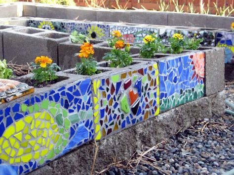 Mosaic Cinder Block Garden Planters #diy #garden #mosaic #backyard #decorhomeideas Cinder Block Garden, Cement Blocks, Diy Mosaic, Mosaic Ideas, Concrete Garden, Mosaic Decor, School Garden, Cinder Block, Mosaic Garden