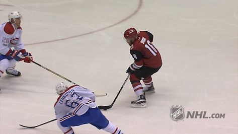 ice hockey gif Hockey Gif, Ice Skating Rink, Boy Gif, Skating Rink, Hockey Players, Ice Hockey, Ice Skating, Sports Team, Nhl