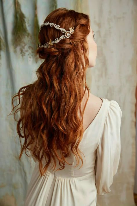 Thia’s wedding hair Wedding Hair Up, Bridal Hair Inspiration, Long Red Hair, Princess Hairstyles, Wedding Hair Down, Beautiful Curls, Red Heads, Long Red, Red Head