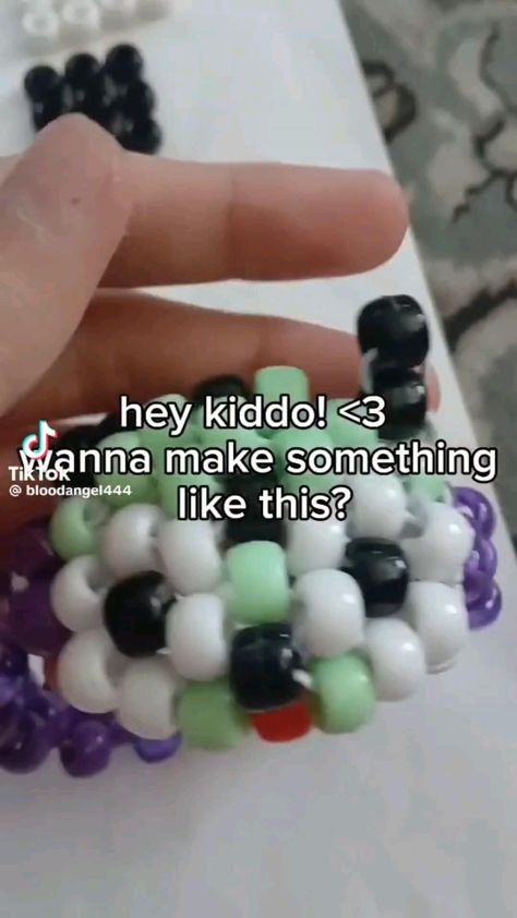 Kandi Cuff Ideas, Scene Bracelets, Scene Kandi, World Of Wearable Art, Kandi Cuff Patterns, Kandi Cuffs, Diy Kandi Bracelets, Pony Bead Crafts, Diy Kandi