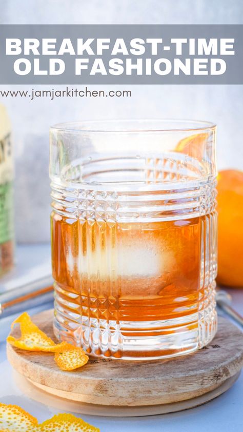 Old fashioned cocktail Breakfast Old Fashioned Cocktail, Whiskey Old Fashioned Sweet, Whiskey Breakfast Cocktail, Maple Old Fashioned Cocktail, Old Fashion Whiskey Drink, Rye Whiskey Cocktail Recipes, Rye Old Fashioned Cocktail, Rye Whiskey Cocktail, Breakfast Cocktails