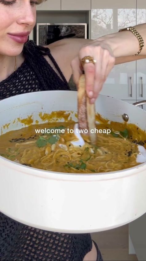 chloeevegan (@chloeevegan)’s video of Vegetarian Recipes | TikTok Recipes For Vegans, Healthy On A Budget Recipes, Scandinavian Meals, Healthy Cheap Meal Prep, Potato Noodle Soup, Chloe Vegan, Noodle Soup Vegan, Vegan Dinner Party, Masterchef Recipes