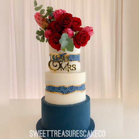 Lobola Cake Ideas Zimbabwe, South African Wedding Dress, African Wedding Cakes, Traditional Wedding Cakes, South African Weddings, Traditional Wedding Cake, African Traditional Wedding, African Wedding Dress, Traditional Cakes