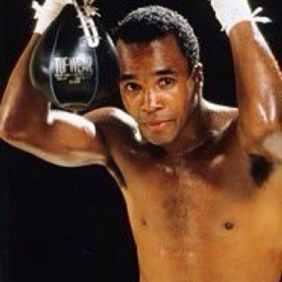 Sugar Ray Leonard Sugar Ray Leonard, Ray Leonard, Roberto Durán, Boxing Posters, Boxing History, Sports Personality, Boxing Champions, Combat Sport, Sport Icon