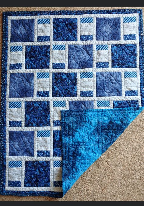 Turquoise Quilts Ideas, Quilts With Sashing, Simple Quilt Patterns, Blue And White Quilts, Blue Quilt Patterns, Kid Quilts, Charity Quilts, Lap Quilt Patterns, Block Quilts