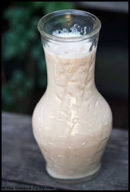 Clean Eating Coffee Creamer!?!!  I may have just died and gone to heaven!! Clean Coffee Creamer, Non Dairy Coffee Creamer, Homemade Coffee Creamer, Coffee Creamer Recipe, Creamer Recipe, Clean Eating Breakfast, Soy Milk, Coffee Creamer, Clean Recipes