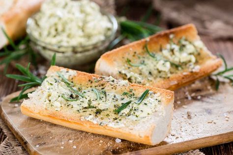 Garlic Bread With Herb Butter Recipe Garlic Bread Spread, Bhurji Recipe, Herb Butter Recipe, Make Garlic Bread, Curried Butternut Squash Soup, Homemade Garlic Bread, Garlic Bread Recipe, Indian Breakfast, Garlic Recipes