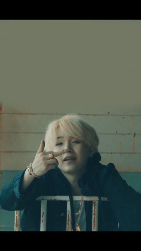 Min Yoongi Wallpaper, Suga Suga, Memes In Real Life, Suga Bts Swag, Girl Memes, Boyfriend Humor, Relationship Memes, Agust D, Min Suga