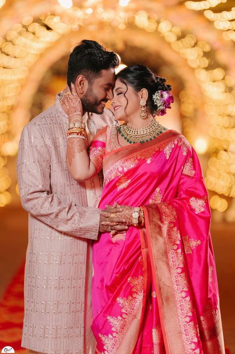 Reception Couple Shoot Indian, Karwa Chauth Poses For Couples, Couple Reception Poses, Bengali Reception Couple Shoot, Reception Poses Indian Couple, Reception Couple Shoot, Bengali Wedding Couple, Reception Couple Poses, Engagement Portraits Poses