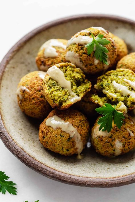 Air Fryer Falafel Recipe, Air Fryer Falafel, Falafel Vegan, Best Junk Food, Lentil Dishes, Hearty Lunch, Falafel Recipe, Dry Chickpeas, Grain Free Recipes