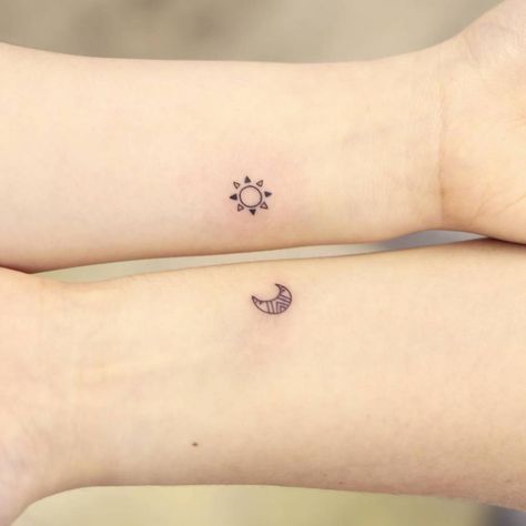 Moon Tattoo Couple, Minimalist Matching Tattoos, Matching Sun And Moon Tattoo, Tattoo For Couple, Moon Sun Tattoo, Sun And Moon Tattoo, Tattoo Couple, Tattoo Minimal, Aesthetic Tattoos