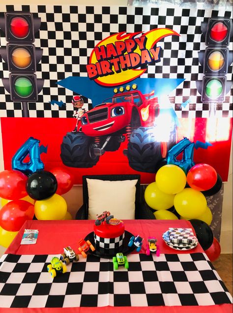 Blaze Birthday Decorations, Blaze Birthday Party Ideas, Blaze And The Monster Machines Birthday, Blaze Party Decorations, Blaze Cake, Bolo Blaze, Monster Jam Birthday Party, Blaze Birthday Party, Blaze Party