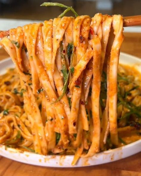 @vegan.healthy.plan on Instagram: ""GET The Complete Plant Based Cookbook - Over 200+ Delicious Vegan Recipes Including 30-day Meal Plans" =>> LINK IN BIO 🔗 @vegan.healthy.plan

1️⃣ or 2️⃣? What recipe do you like the most?

By @Dr.vegan

1️⃣ 10-min Spicy Peanut Noodles

Ingredients
8.8 oz udon noodles (250g)
1 1/2 tablespoons of peanut butter
1 teaspoon gochujang Korean chili paste
1/3 cup finely chopped spring onions plus extra for garnish
1/3 cup finely chopped fresh basil
1/3 cup finely chopped fresh cilantro
1 tablespoon sesame seeds plus extra for garnish
1 tablespoon chili flakes
Small piece of ginger grated (about 1 teaspoon)
1 garlic clove grated
2 tablespoons soy sauce
1 teaspoon rice vinegar
1/2 lime Juice of lime
1 tablespoon sugar optional, but recommended
2 tablespoons neutr Korean Chili, Spicy Peanut Noodles, Korean Chili Paste, Cannelloni Recipes, Mushroom Recipes Pasta, Quick Lunch Recipes, Peanut Noodles, Plant Based Cookbook, Buttered Noodles