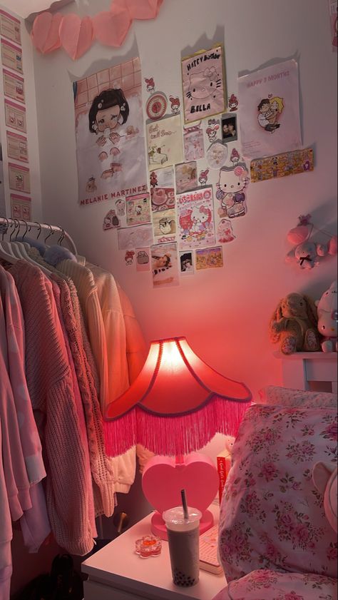 Room Ideas Melanie Martinez, Melanie Martinez Room Aesthetic, Melanie Martinez Room Decor Ideas, Melanie Martinez Bedroom Ideas, Melanie Martinez Inspired Room, Melanie Martinez Themed Room, Pastel Theme Aesthetic, Melanie Martinez Room Ideas, Melanie Martinez Bedroom