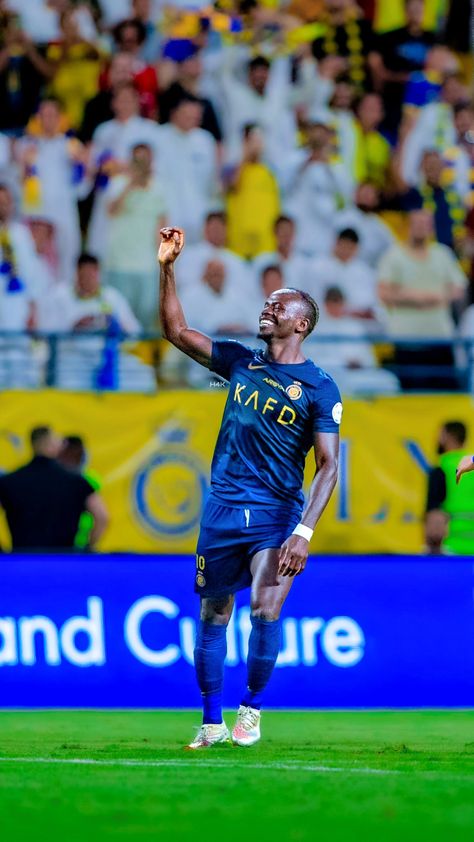 Al Nassr Sadio Mane Wallpaper, Room Snapchat, Liverpool Fc Team, Hospital Room Snapchat Stories, Sadio Mane, Hospital Room, Football Wallpaper, Snapchat Stories, Liverpool Fc