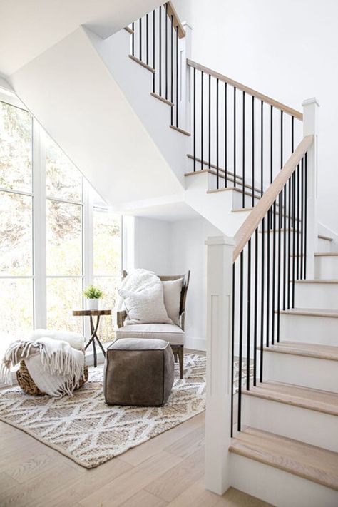 This gorgeous stairway designed by Trickle Creek Homes is so stunning! Stairs Makeover, House Staircase, Stair Railing Design, Staircase Remodel, Stair Remodel, Stairway Design, Stair Case, Home Stairs Design, Lan Can