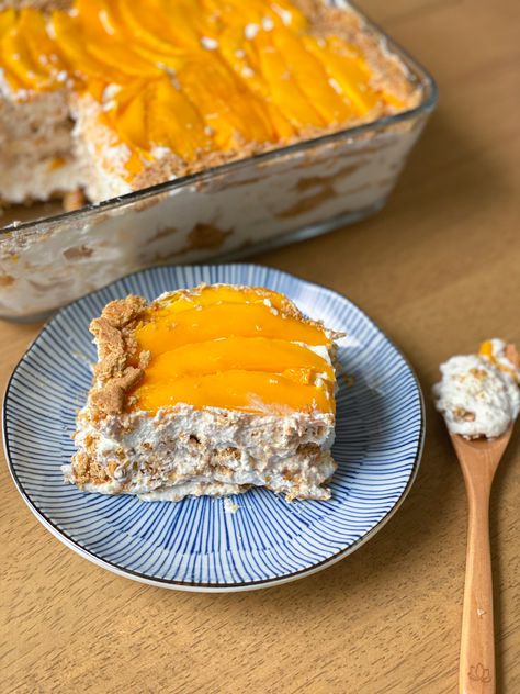 mango float Filipino Mango Float, Filipino Mango, Mango Graham, Mango Float, Asian Dessert Recipes, Mango Dessert, Filipino Desserts, Bake Dessert, Japanese Dessert