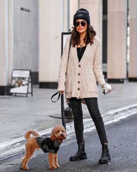 Cable Knit Cardigan Outfit, Knit Cardigan Outfit, Grandma Vibes, New Years Eve Looks, Cardigan Outfit, Chic Winter Outfits, Coachella Fashion, Style Inspiration Spring, Coastal Grandma