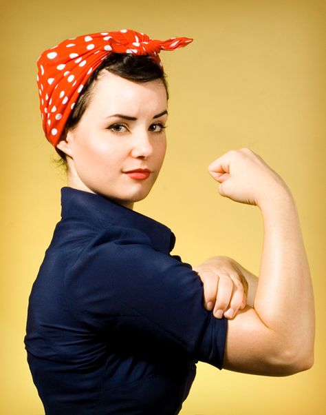 29 Homemade Halloween Costumes (for adults) Going to be glad I repinned this Halloween Costume Zombie, Rosie The Riveter Costume, Meme Costume, Diy Kostüm, Homemade Halloween Costumes, Hallowen Costume, Last Minute Halloween Costumes, Homemade Halloween, Rosie The Riveter