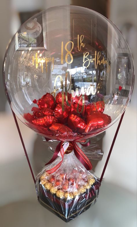 Money In Balloon Gift Ideas, Balloons Gift Ideas, Bubble Balloon Ideas, Balloon Bouquet Diy, Valentines Balloons, Clear Balloons, Gifts To Make, Birthday Gifts For Boyfriend Diy, Flower Bouquet Diy