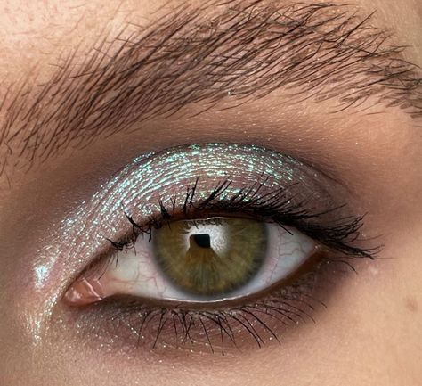 Turquoise Eyeshadow Brown Eyes, Blue Gray Smokey Eye, Makeup For Grey Eyes, Turquoise Eyeshadow, Teal Eyeshadow, Green Eyeshadow Look, Grey Smokey Eye, Eye Ideas, Green Smokey Eye