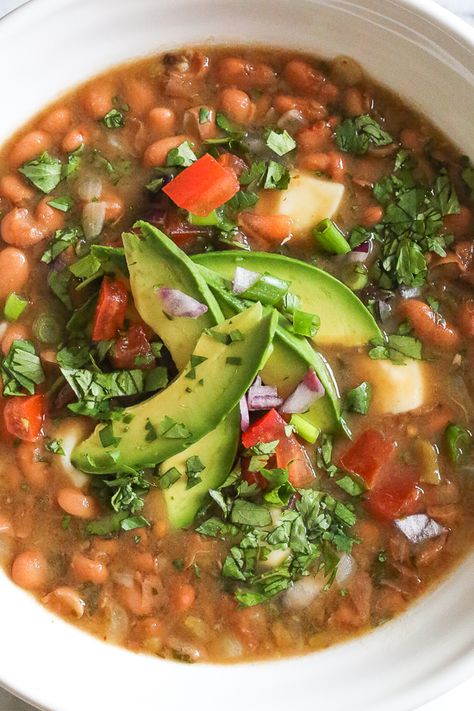 Mexican Bean Soup, Mexican Pinto Beans, Pinto Bean Soup, Homemade Beans, Makanan Diet, Skinny Taste Recipes, Pinto Beans, Dried Beans, Made From Scratch