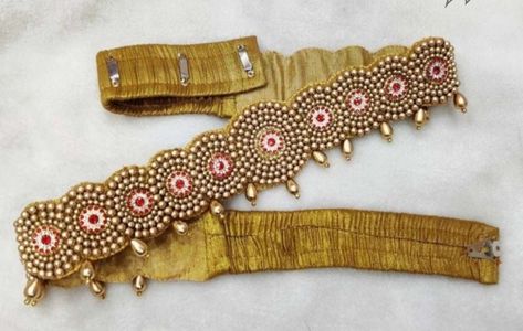 Aari Belt, Saree Belt, Bead Belt, Hip Belts, Flower Jewelry Designs, Aari Design, Unique Gold Jewelry Designs, Saree With Belt, Simple Saree Designs